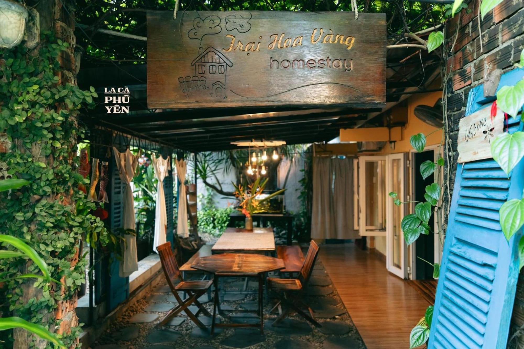Yellow Farm Homestay Dong Tac Eksteriør billede